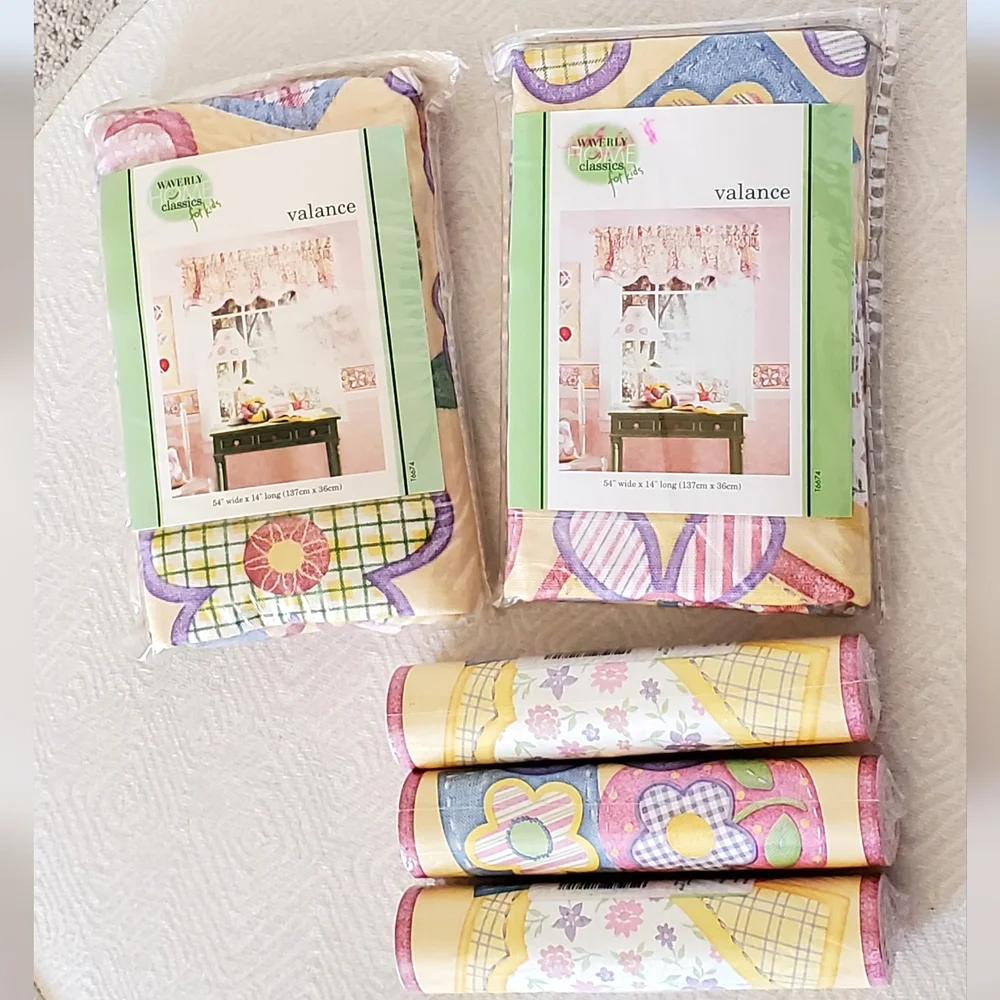 Waverly Kids Cheerful Flower Patch Yellow/Pink/Purple Gingham Valences+Wallpaper